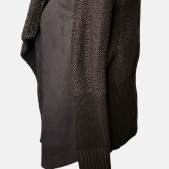 Cardigan by Chelsea & Theodore Open Style Black with short Faux Fur Size Large - Picture 3 of 6